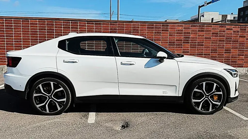 Gebraucht Polestar 2 Performance 350 kW (476 PS) 2024 Weiß Kleinwagen
