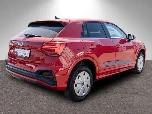 Gebraucht Audi Q2 S-Line 150 PS (110 kW) 2025 Progressivrot metallic SUV