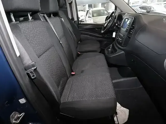 Gebraucht Mercedes Vito 136 PS (100 kW) 2022 Stahlblau Van