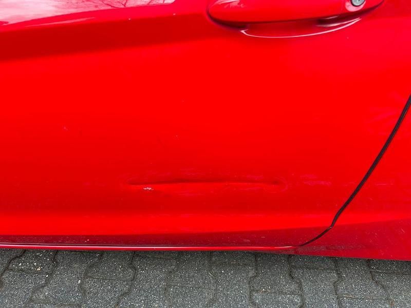 Gebraucht Ford Fiesta Ambiente 82 PS (60 kW) 2009 Rot Kleinwagen