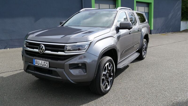 Grau Gebraucht 2023 VW Amarok PanAmericana Abholung | 53.790 € (Fairer Preis) - Bild 1/4