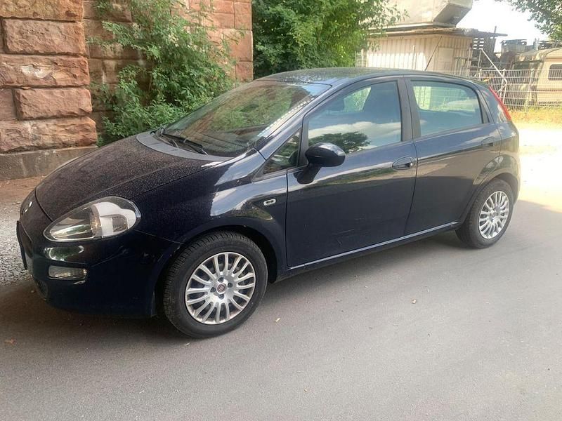 Gebraucht Fiat Punto Pop 69 PS (50 kW) 2015 Limousine