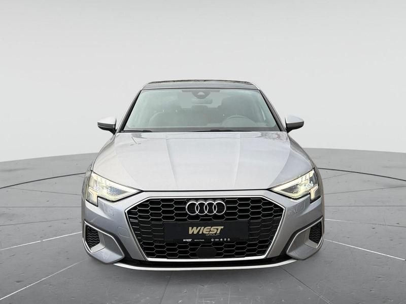 Gebraucht Audi A3 Advanced Plus 116 PS (85 kW) 2022 Limousine