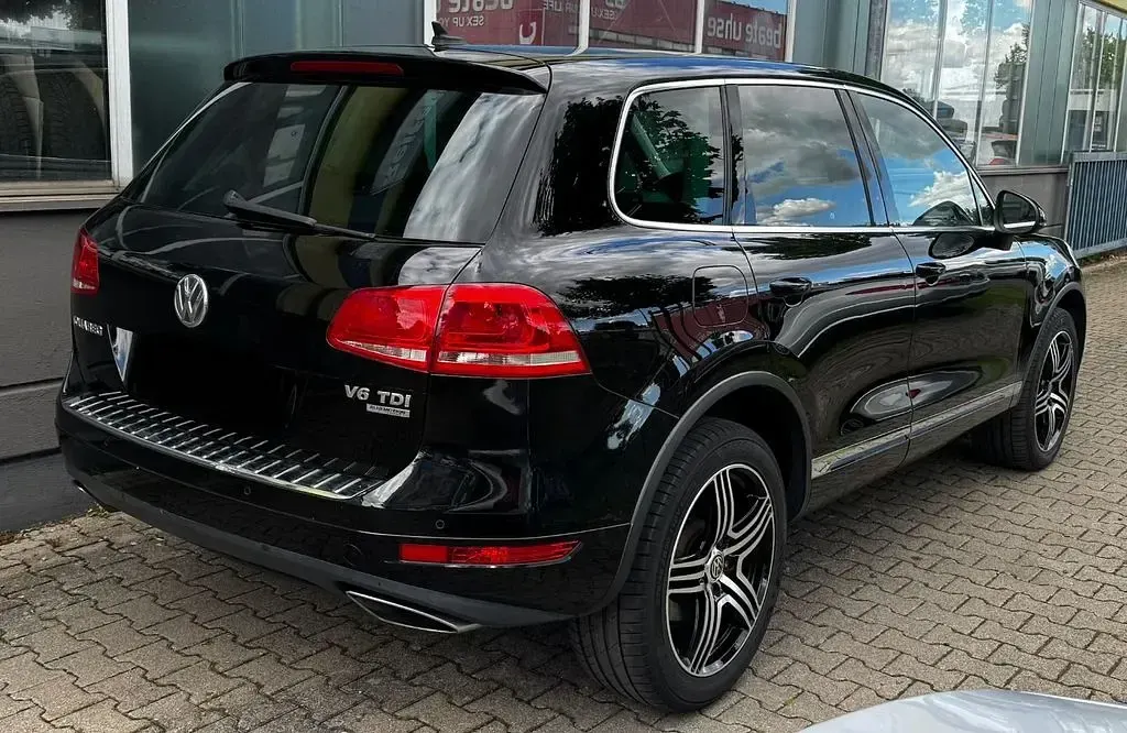 Gebraucht VW Touareg 239 PS (175 kW) 2011 Schwarz SUV