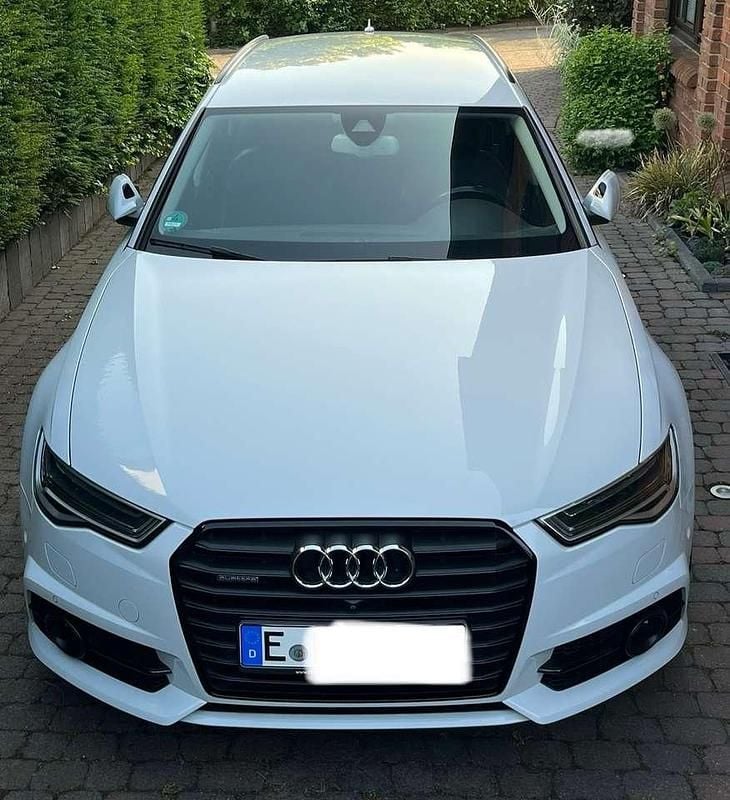 Weiß Gebraucht 2018 Audi A6 Kombi | 26.760 € (Guter Preis) - Bild 1/4
