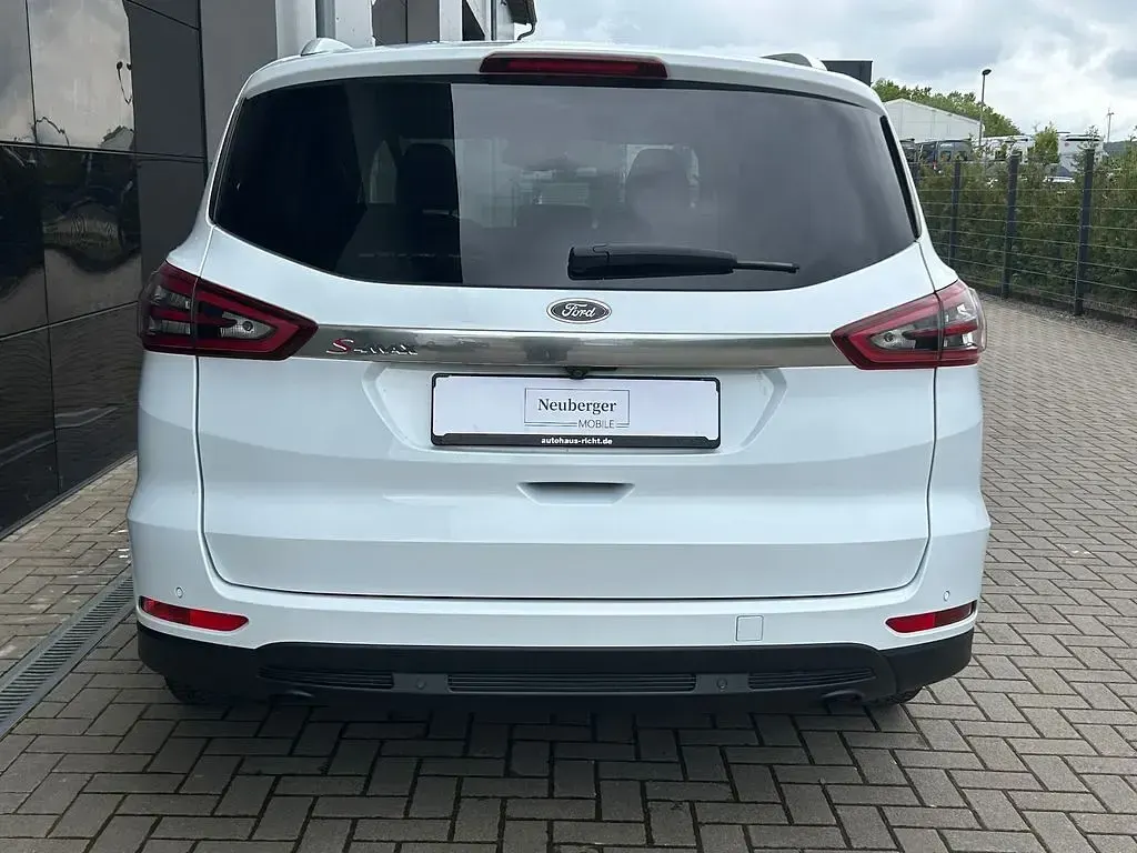 Gebraucht Ford S-MAX Titanium 150 PS (110 kW) 2019 Weiß Van / Kleinbus
