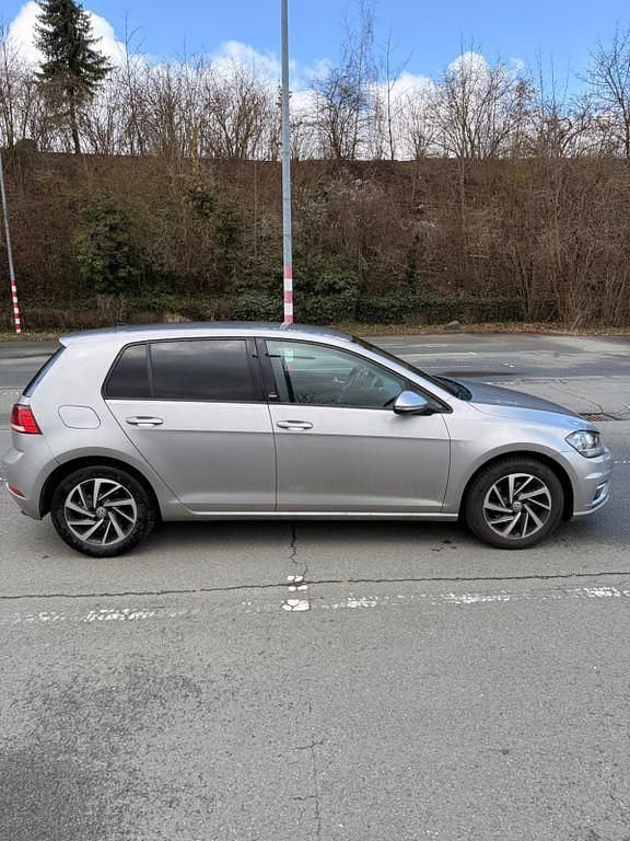 Gebraucht VW Golf VII Sound 150 PS (110 kW) 2017 Silber Limousine