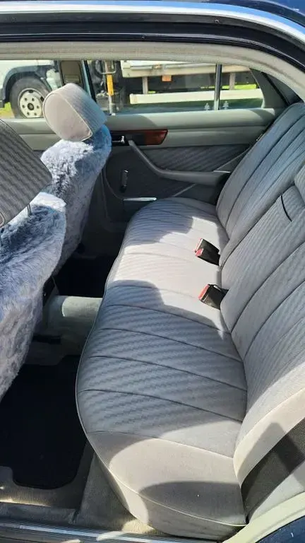 Gebraucht Mercedes S280 185 PS (136 kW) 1981 Blau Limousine