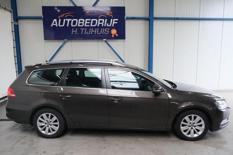 Gebraucht VW Passat 105 PS (77 kW) 2012 Braun Kombi