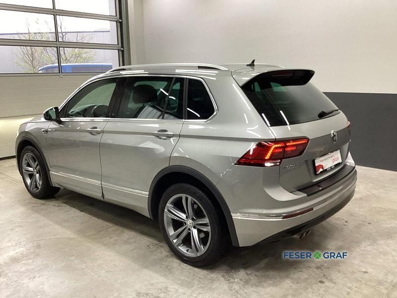 Gebraucht VW Tiguan R-line 190 PS (139 kW) 2019 Tungsten silver metallic SUV