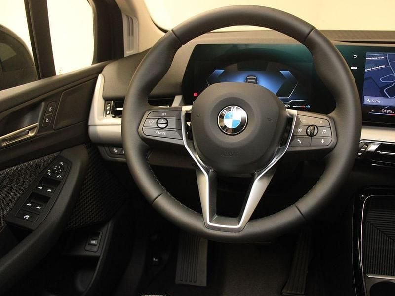 Schwarz Neu 2025 BMW 218 Van / Kleinbus | 34.990 € (Guter Preis) - Bild 1/4