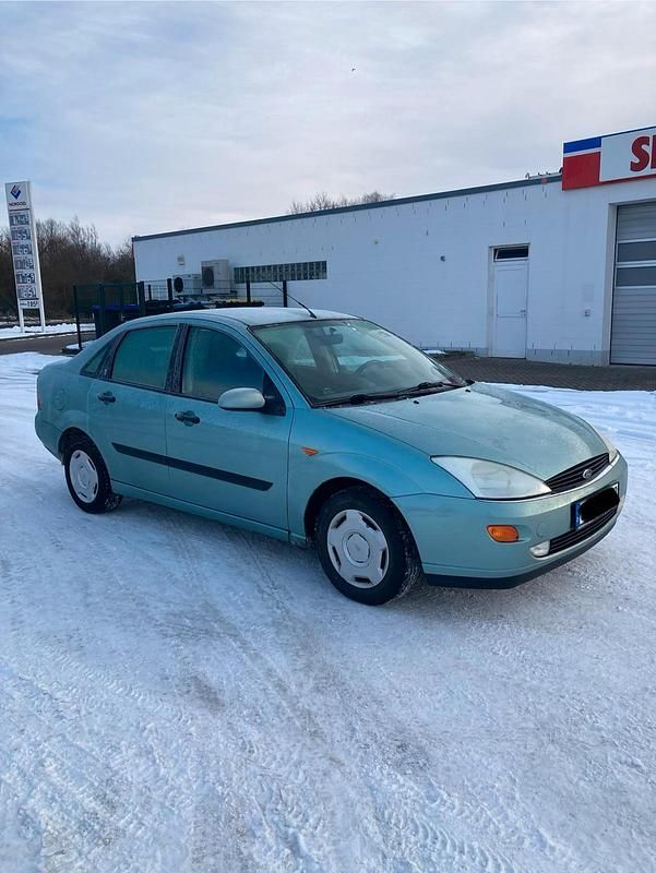 Gebraucht Ford Focus Ghia 101 PS (74 kW) 1999 Grün Limousine