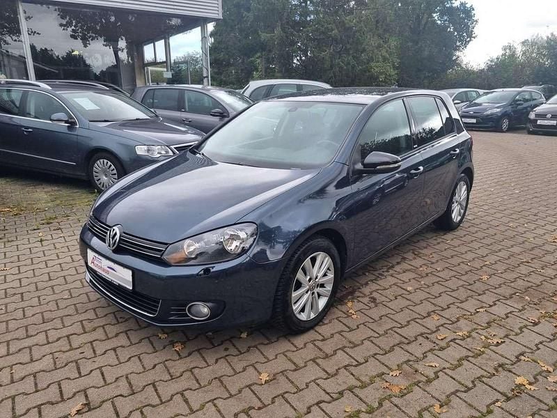 Blau Gebraucht 2011 VW Golf VI Style Limousine | 4.750 € (Guter Preis) - Bild 1/4