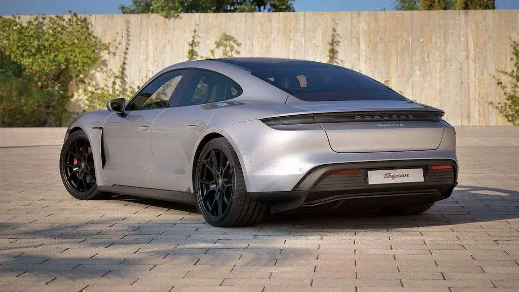Gebraucht Porsche Taycan 4S 439 kW (598 PS) 2024 Silber Limousine