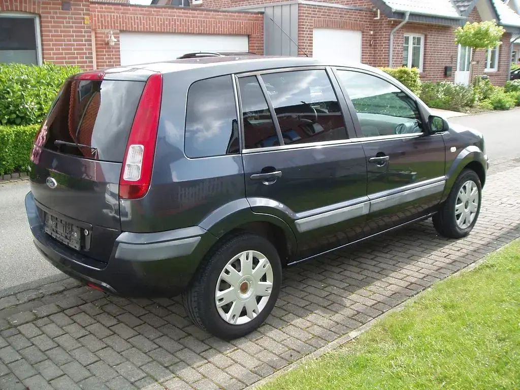 Gebraucht Ford Fusion 80 PS (58 kW) 2008 Schwarz Kleinwagen
