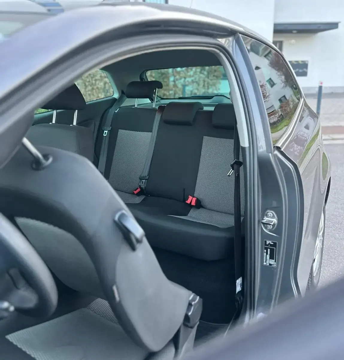 Gebraucht VW Polo 68 PS (50 kW) 2010 Grau Kleinwagen