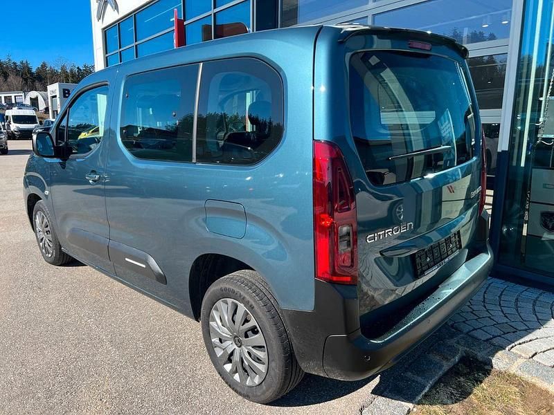 Gebraucht Citroën Berlingo PureTech 110 PS (80 kW) 2024 Blau Van / Kleinbus