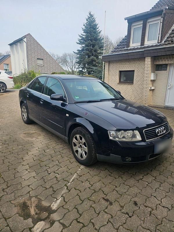 Second-hand Audi A4 131 CP (96 kW) 2001 Albastru Berlinǎ