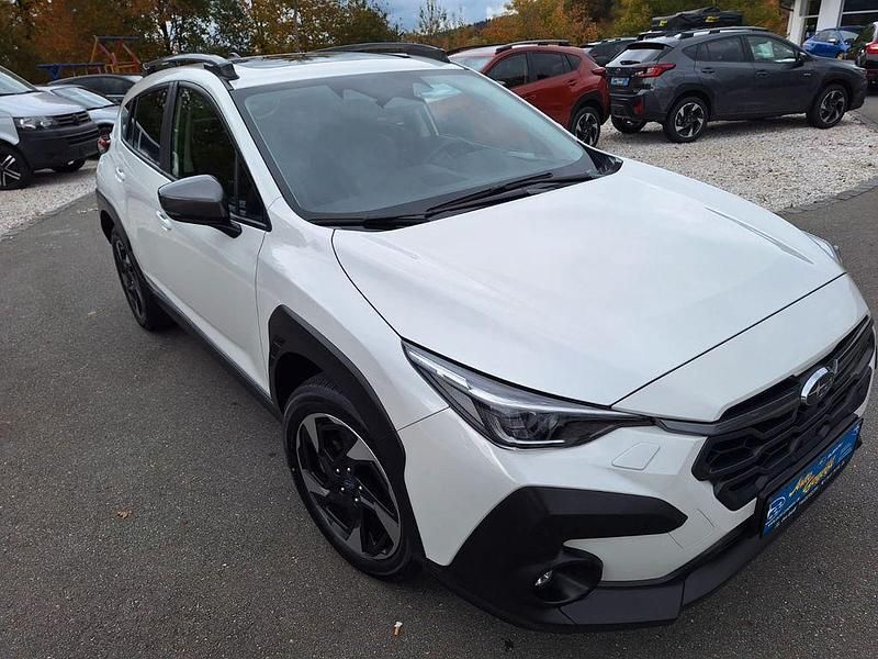 Weiß Gebraucht 2024 Subaru Crosstrek Platinum SUV | 33.900 € (Fairer Preis) - Bild 1/4
