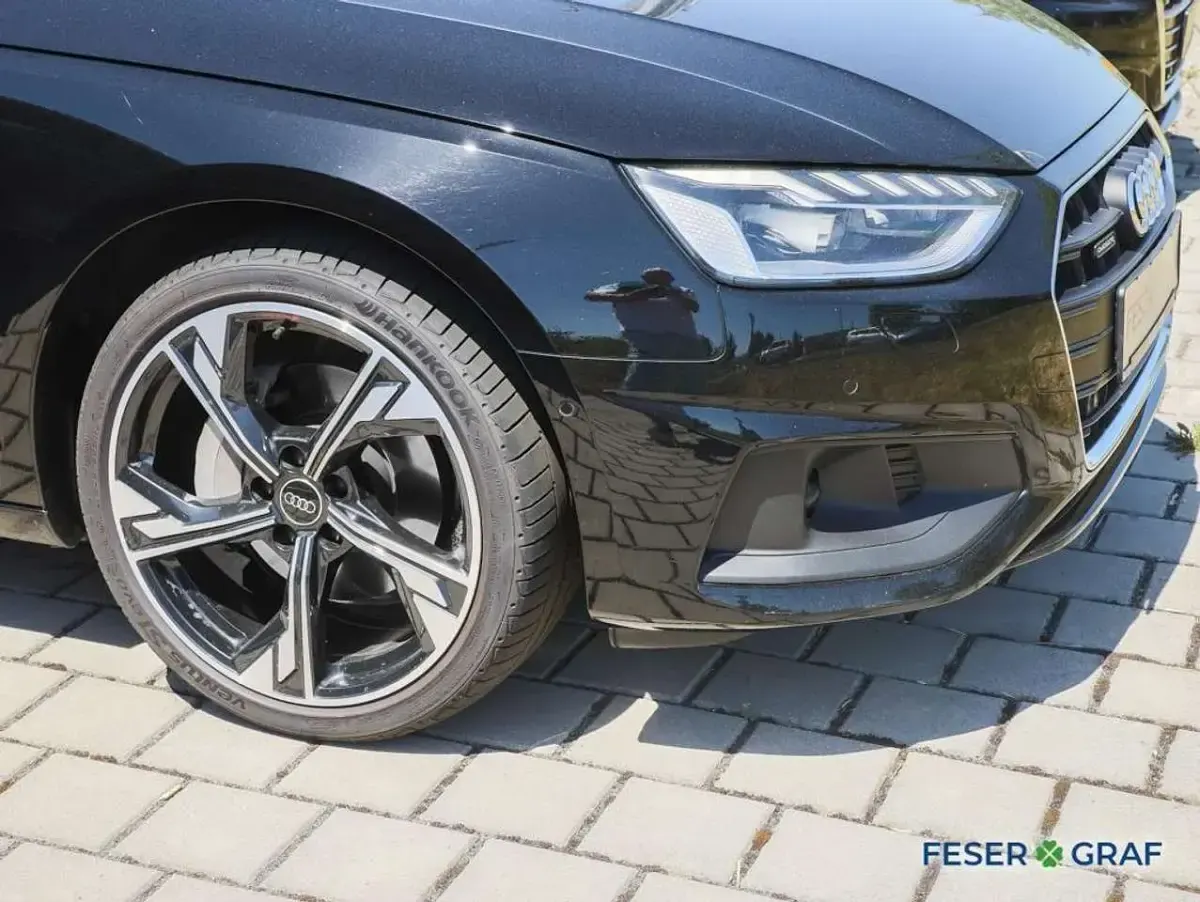 Gebraucht Audi A4 Ambiente 204 PS (150 kW) 2023 Brillantschwarz Kombi