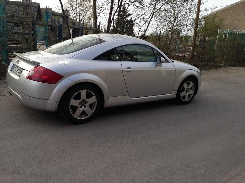 Gebraucht Audi TT 180 PS (132 kW) 2001 Silber Coupé