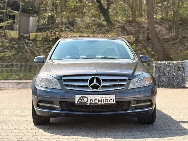Gebraucht Mercedes C350 231 PS (169 kW) 2011 Grau Limousine