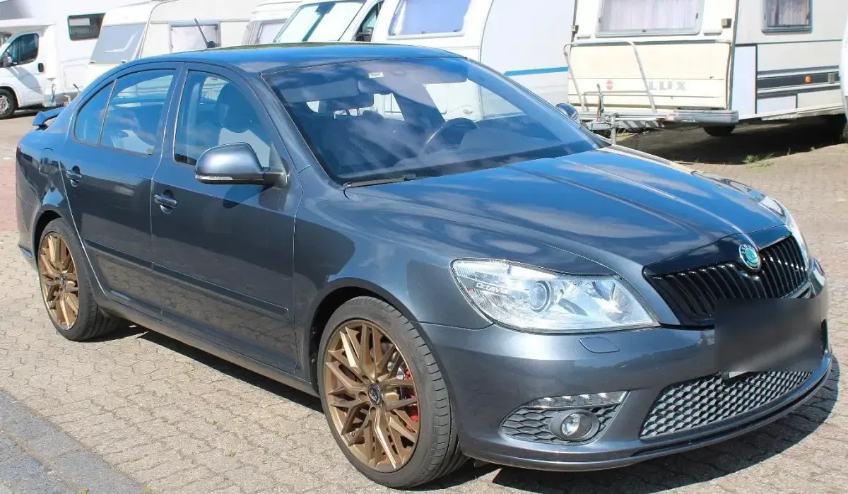 Gebraucht Skoda Octavia RS 200 PS (147 kW) 2011 Grau Limousine