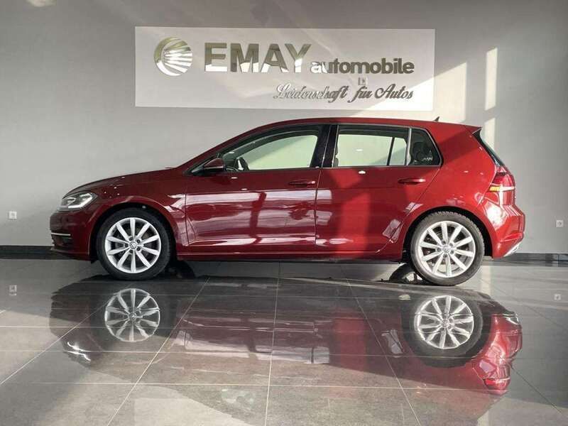 Rot (cranberry red metallic) Gebraucht 2019 VW Golf VII Highline Limousine | 18.498 € (Fairer Preis) - Bild 1/2