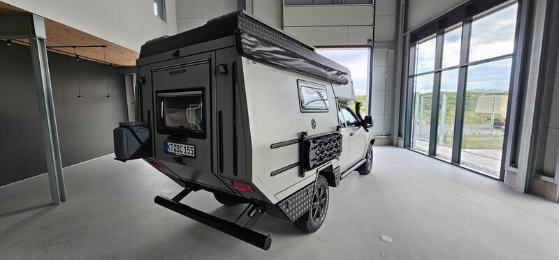 Gebraucht Toyota HiLux 150 PS (110 kW) 2023 Weiß Abholung