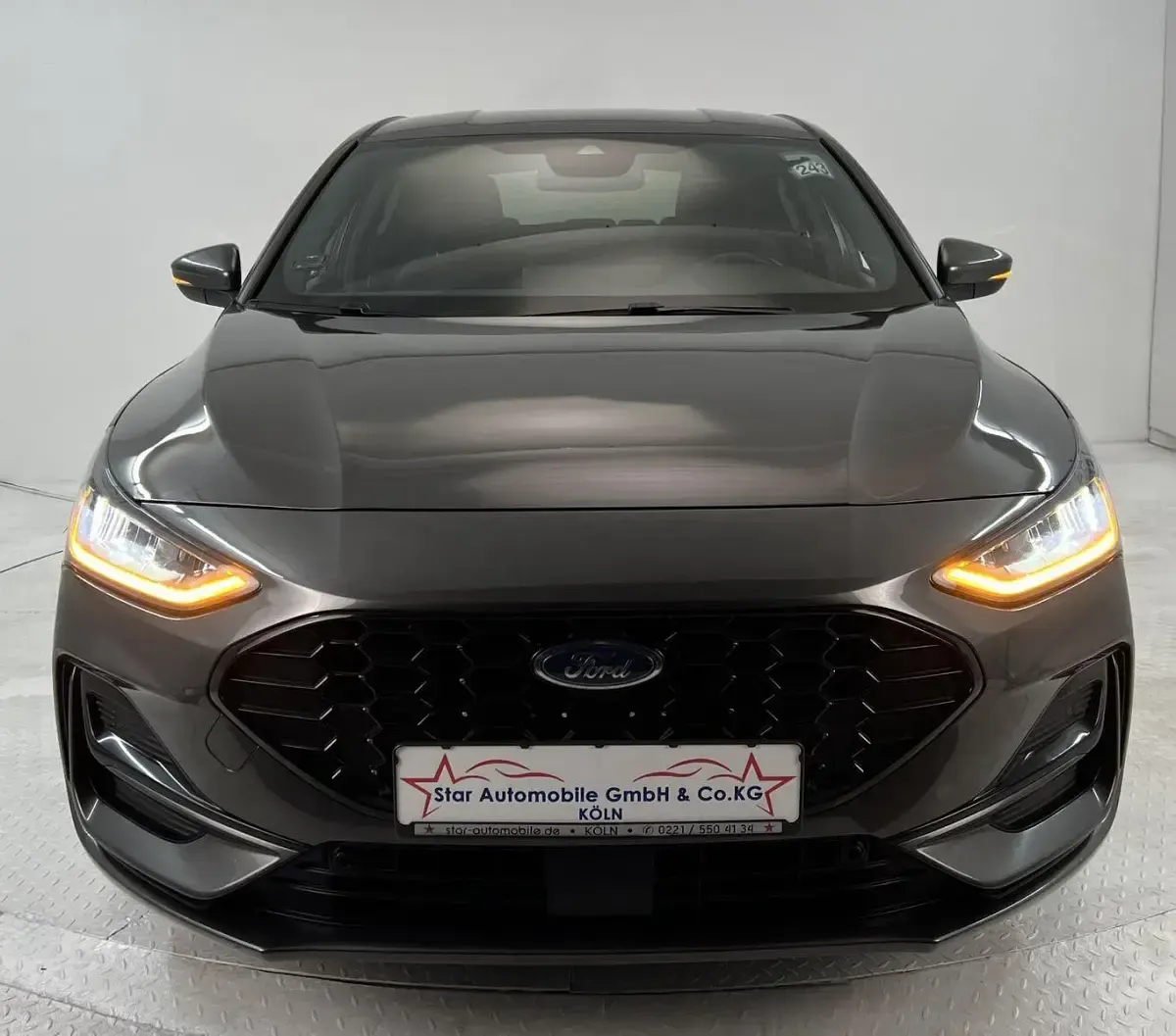 Gebraucht Ford Focus ST-Line 125 PS (91 kW) 2022 Grau Kleinwagen