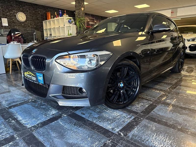 Mineralgrau Gebraucht 2013 BMW 116 M Sport Kleinwagen | 11.950 € (Fairer Preis) - Bild 1/4