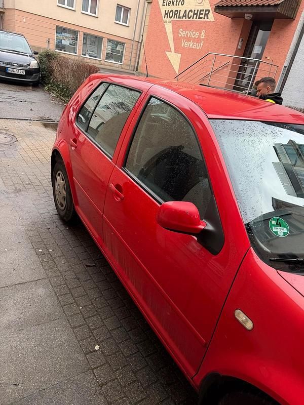 Gebraucht VW Golf IV 74 PS (54 kW) 1999 Rot Kleinwagen