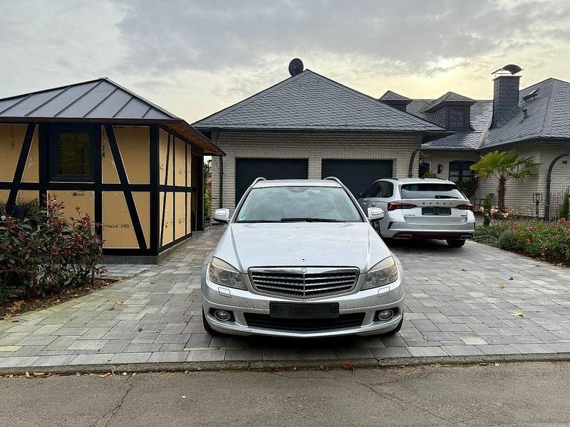 Silber Gebraucht 2007 Mercedes C220 Kombi | 2.900 € (Fairer Preis) - Bild 1/4