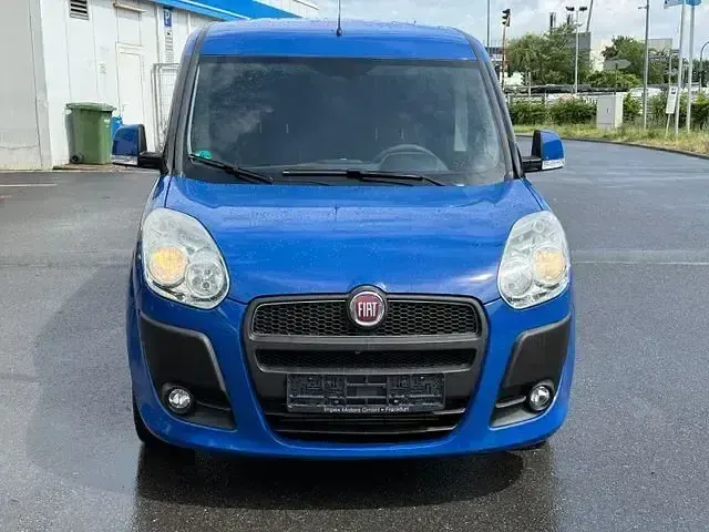 Gebraucht Fiat Doblò 90 PS (66 kW) 2014 Blau Van / Kleinbus