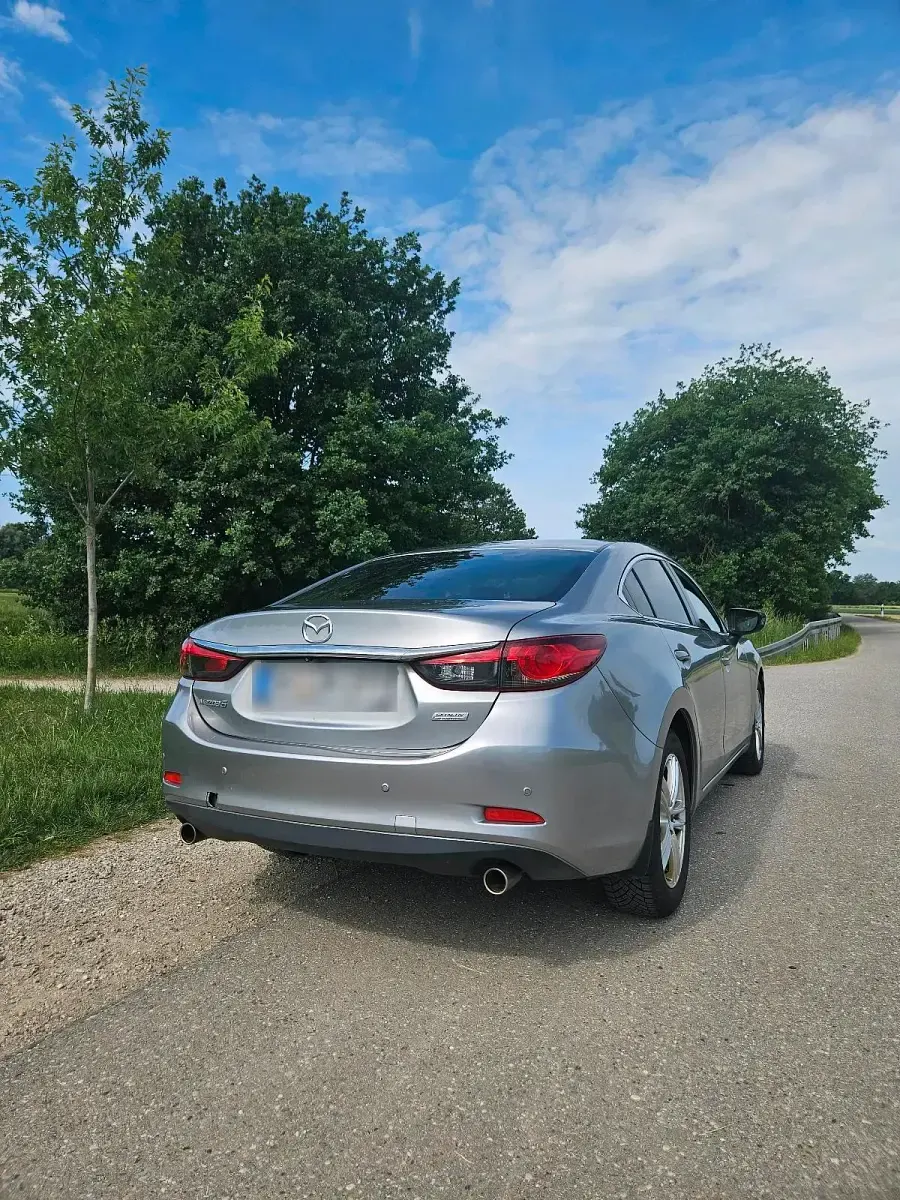 Gebraucht Mazda 6 145 PS (106 kW) 2013 Silber Limousine