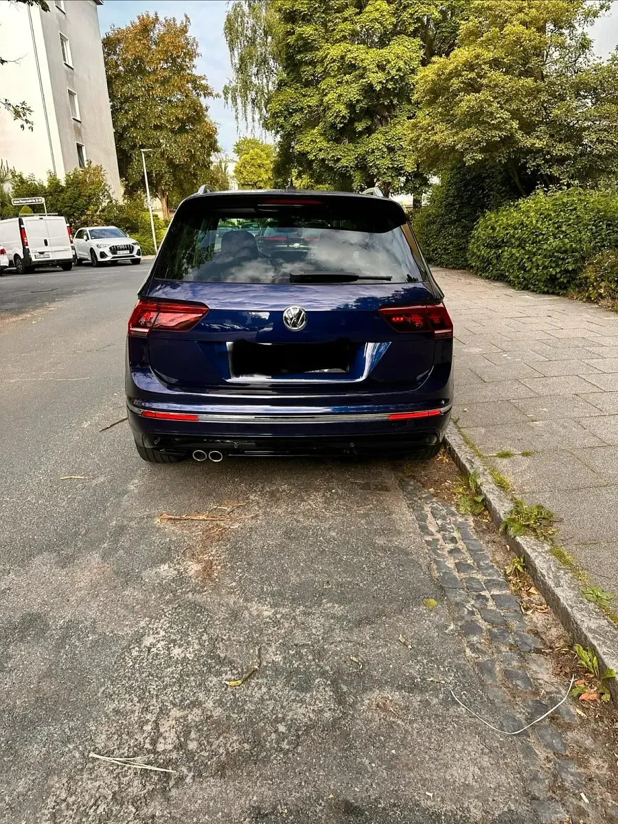 Gebraucht VW Tiguan R-line 150 PS (110 kW) 2018 Blau SUV