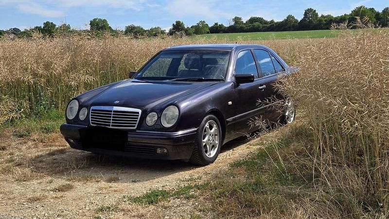 Gebraucht 1999 Mercedes E320 Avantgarde Limousine | 2.777 € (Superpreis) - Bild 1/4