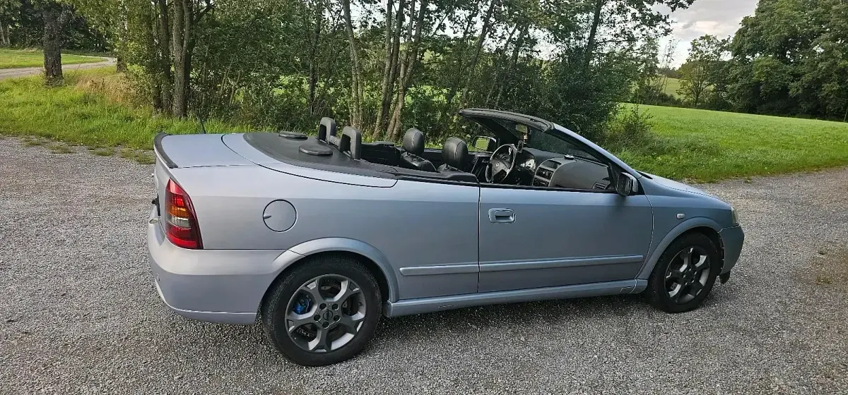 Gebraucht Opel Astra 125 PS (91 kW) 2001 Blau Cabrio