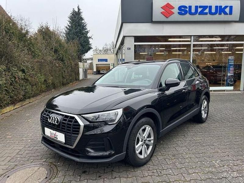 Gebraucht Audi Q3 Basis 150 PS (110 kW) 2022 Schwarz SUV