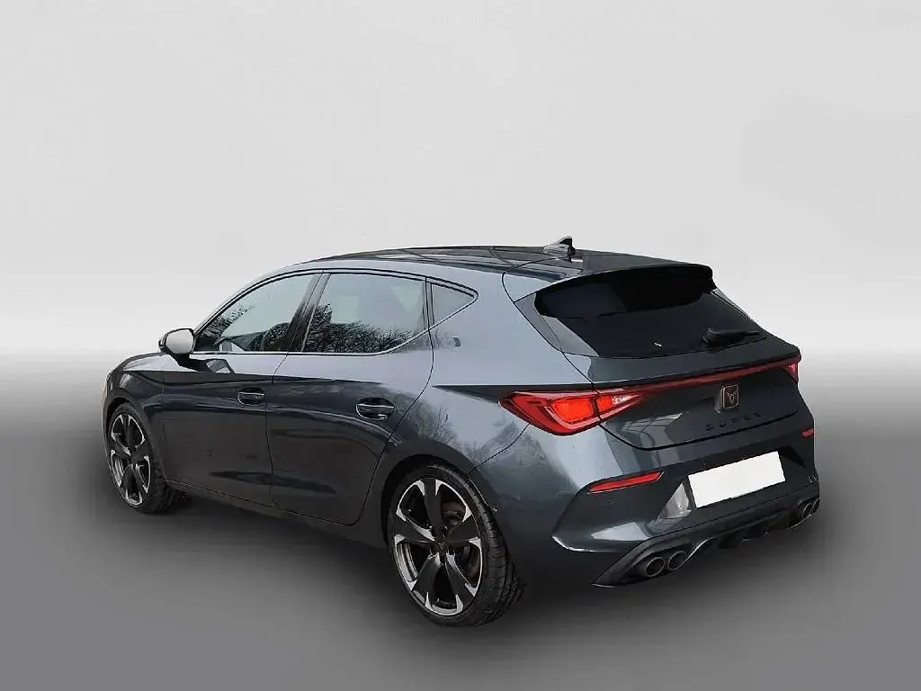 Usata Cupra Leon VZ 300 CV (220 kW) 2024 Grigio Berlina