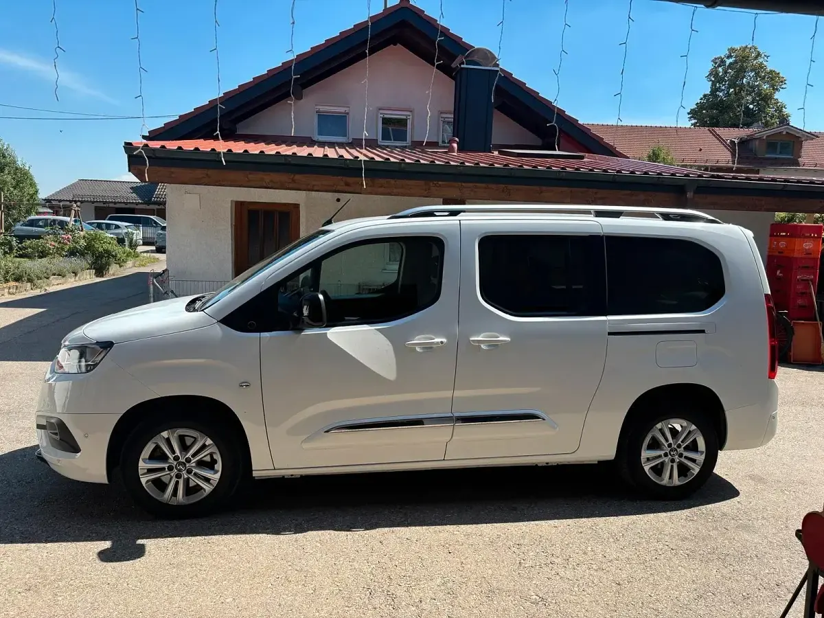 Gebraucht Toyota Proace Verso City 130 PS (95 kW) 2022 Weiß Kombi