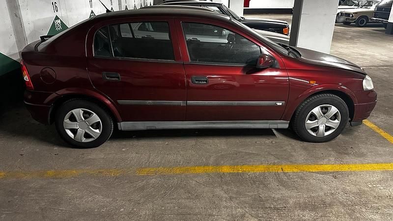 Gebraucht Opel Astra 101 PS (74 kW) 1998 Rot Limousine