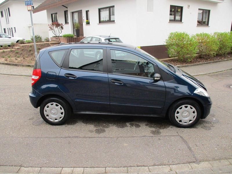 Gebraucht Mercedes A150 Classic 95 PS (69 kW) 2005 Blau Kleinwagen