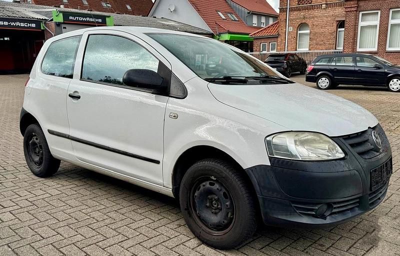 Weiß Gebraucht 2008 VW Fox Kleinwagen | 800 € (Guter Preis) - Bild 1/4