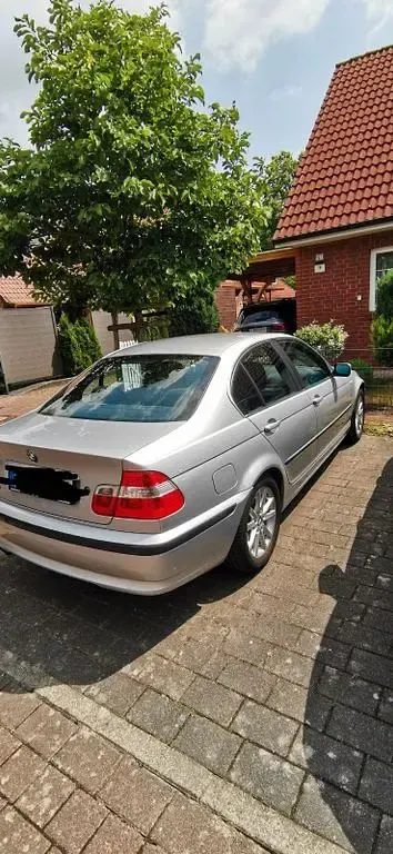 Gebraucht BMW 320 Lifestyle 170 PS (125 kW) 2004 Silber Limousine