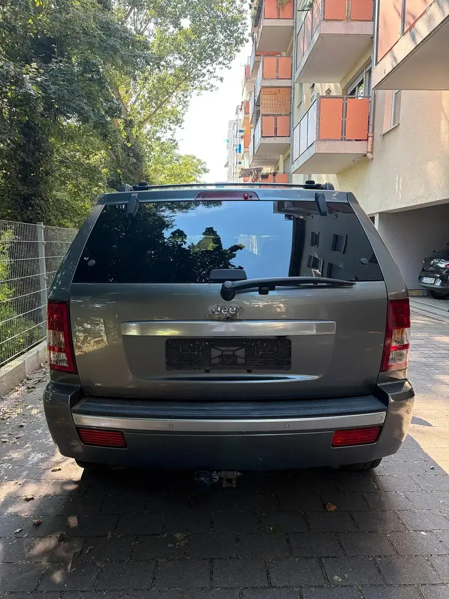 Gebraucht Jeep Grand Cherokee 218 PS (160 kW) 2007 Grau SUV