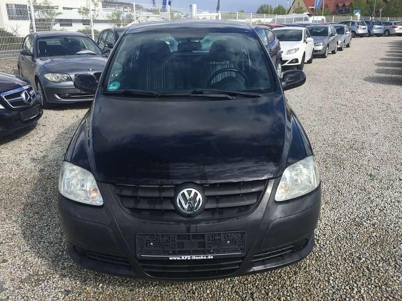 Second-hand VW Fox Basis 54 CP (39 kW) 2007 Negru Hatchback