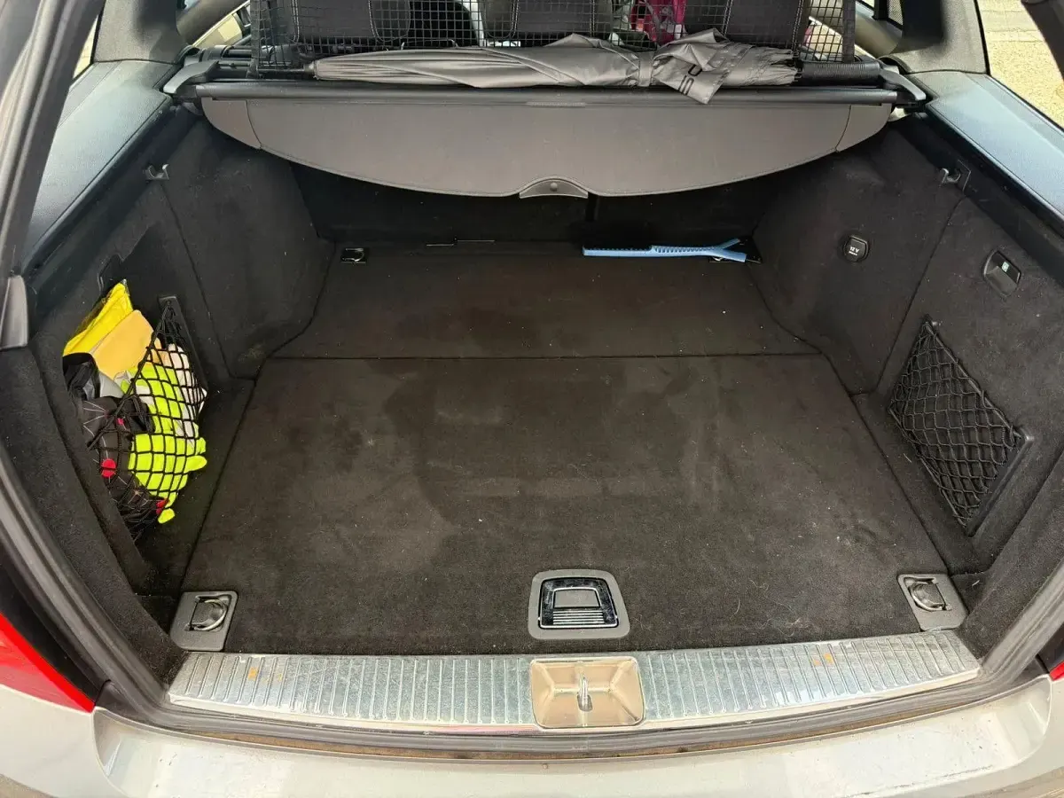 Gebraucht Mercedes C180 156 PS (114 kW) 2012 Silber Kombi