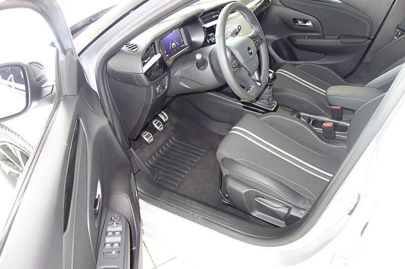 Gebraucht Opel Corsa 101 PS (74 kW) 2024 Silber Kleinwagen