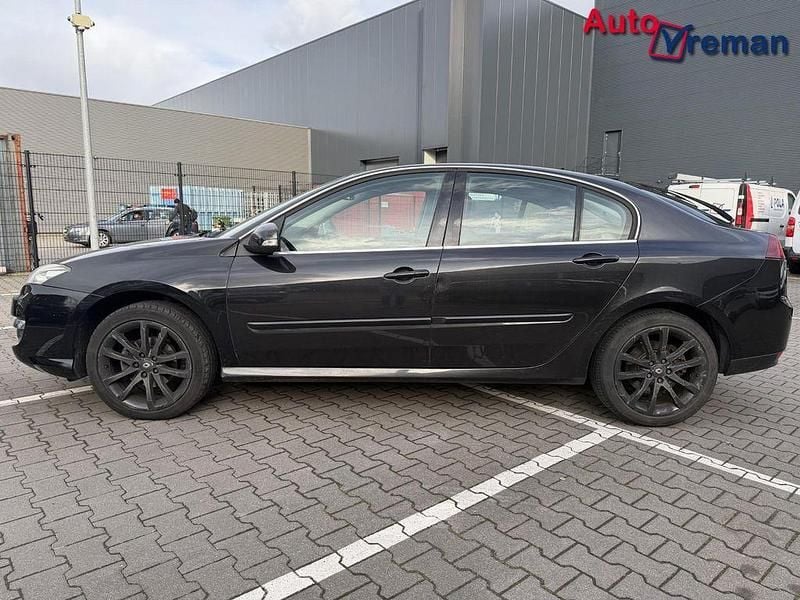 Gebraucht Renault Laguna III 110 PS (80 kW) 2012 Schwarz Limousine